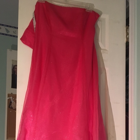 Niki Livas Pink Princess Prom Dress w/ crystal dec - Picture 2 of 8